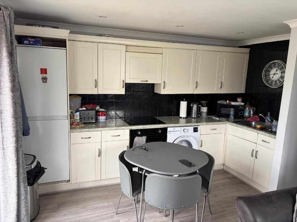 Property photo 3 of 12 Photo 3