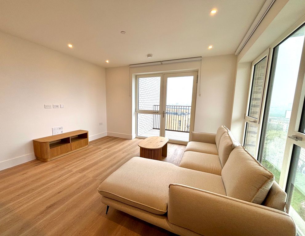 Property photo 2 of 14