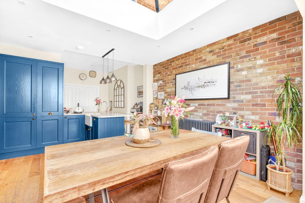 Property photo 2 of 30 Photo 21