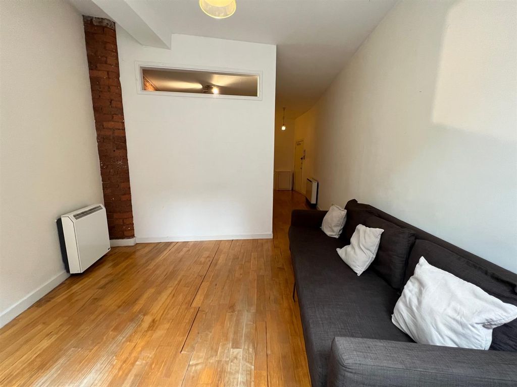 Property photo 3 of 11