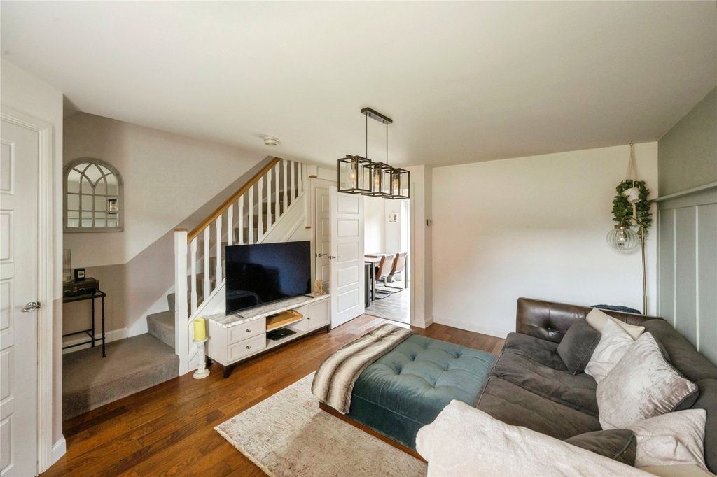 Property photo 3 of 15 Living Room