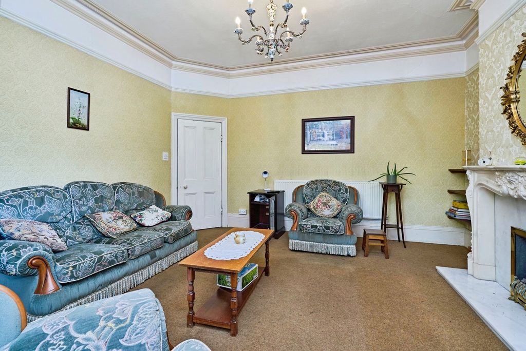 Property photo 2 of 27 Pbox-Img.Jpg