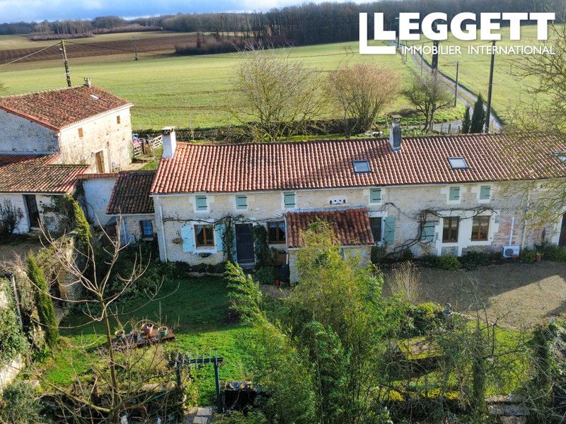 Property photo 2 of 10