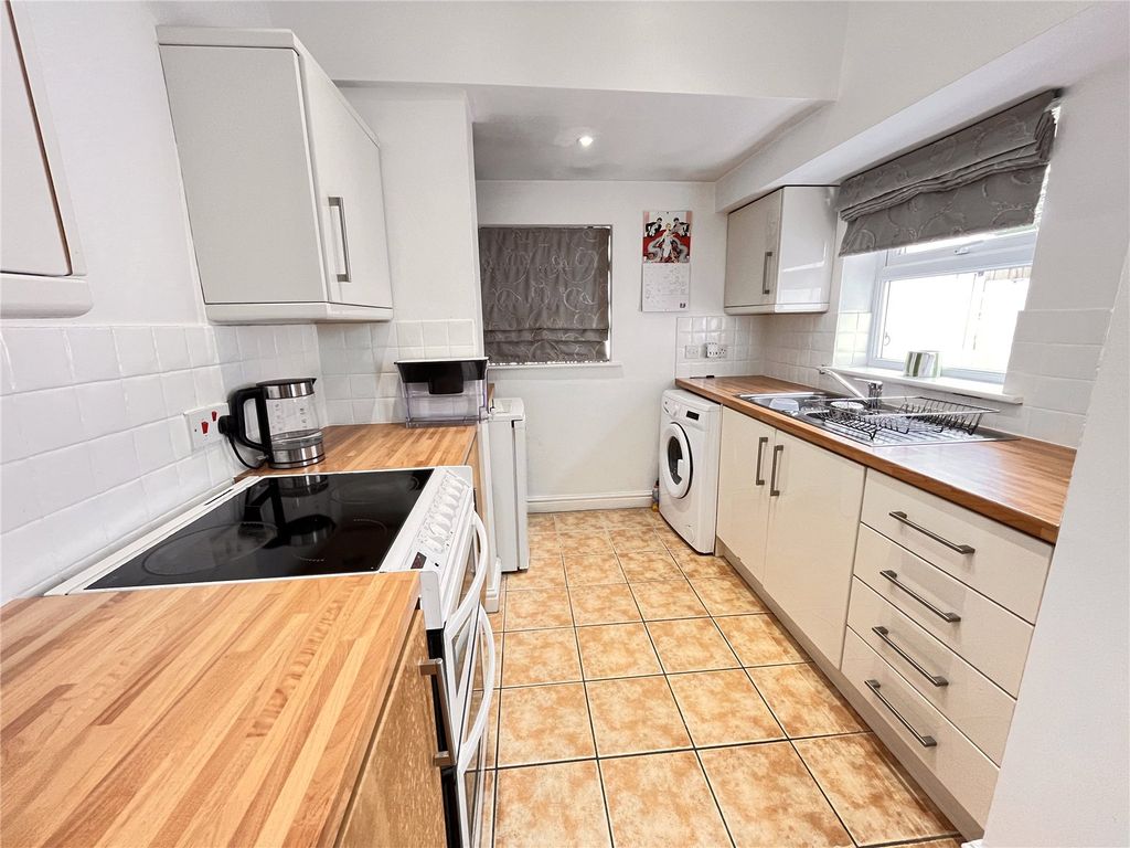 Property photo 3 of 20 Picture No. 06