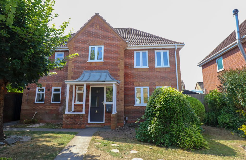 Property photo 1 of 27