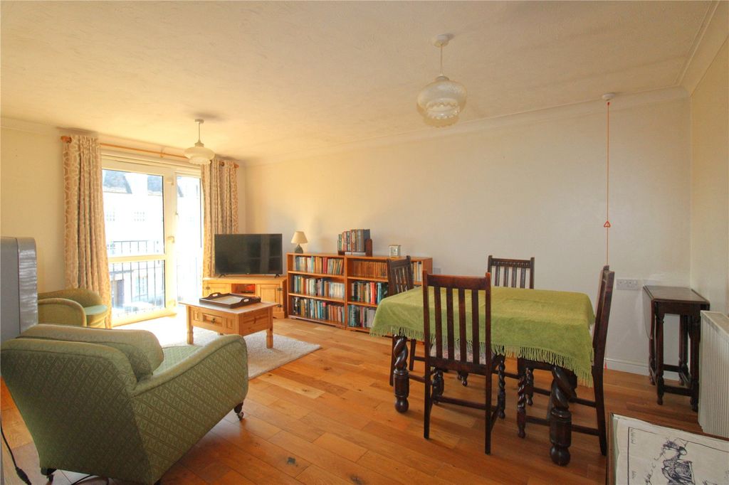 Property photo 2 of 12 Picture No. 09