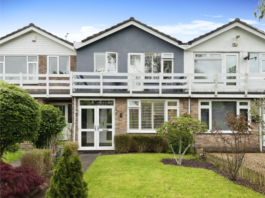 Property photo 1 of 12