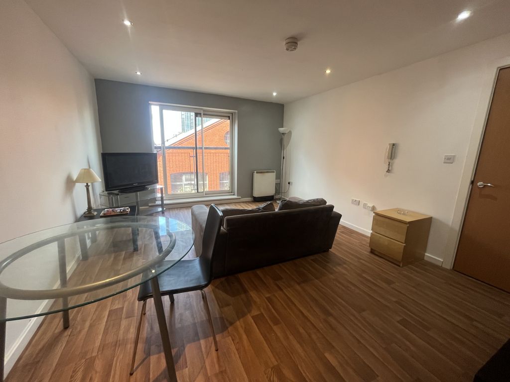 Property photo 3 of 9 Gallery