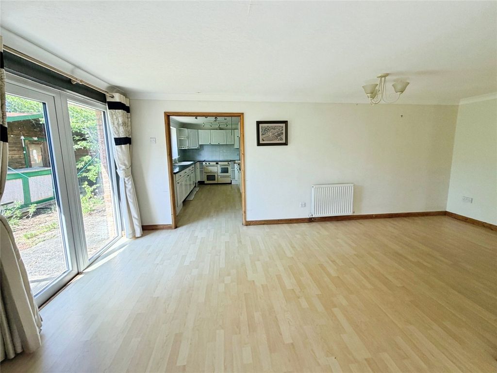 Property photo 3 of 20 Dining Area