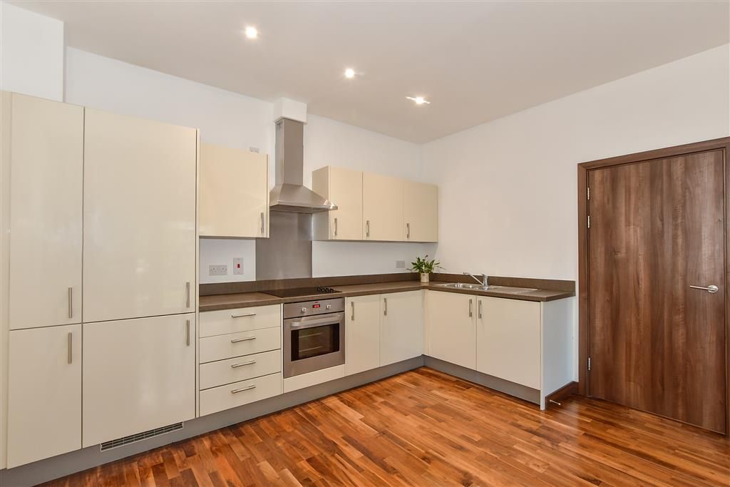 Property photo 3 of 18 Kitchen/Lounge/ Diner