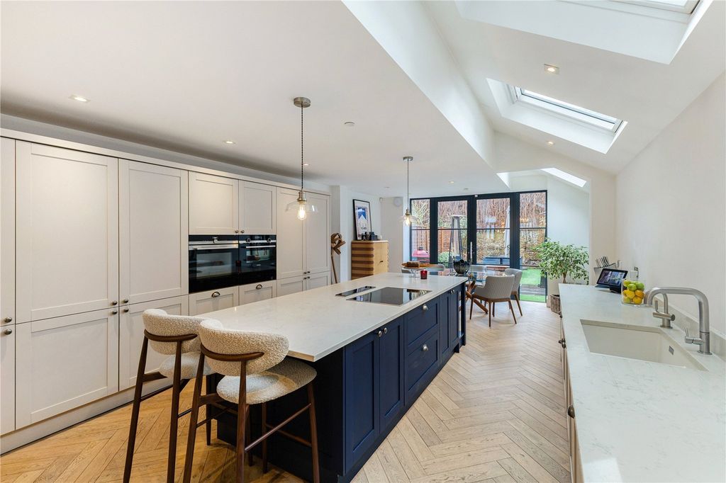 Property photo 1 of 12 Kitchen