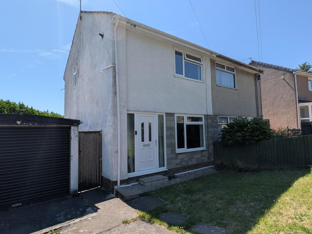 Property photo 1 of 9