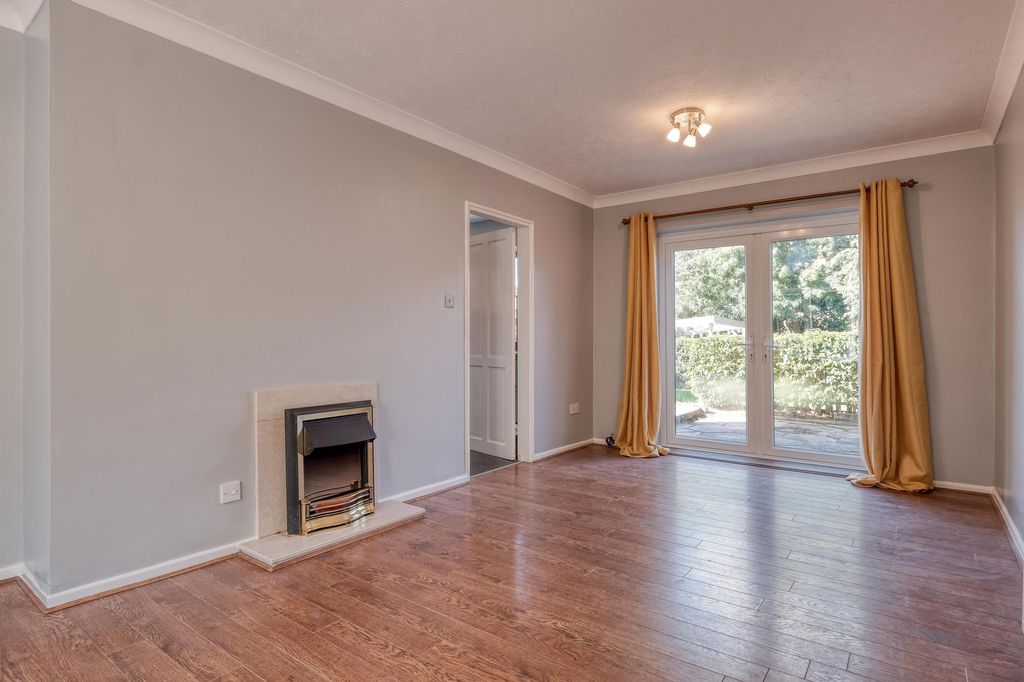 Property photo 2 of 15