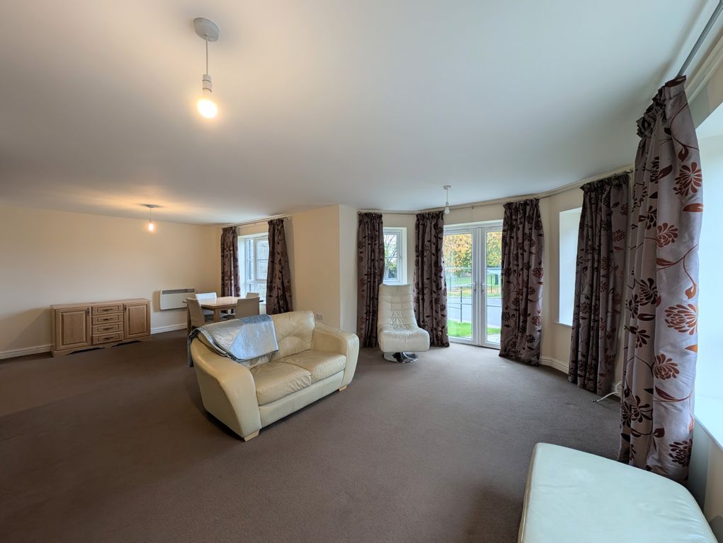 Property photo 3 of 21 Picture No. 12