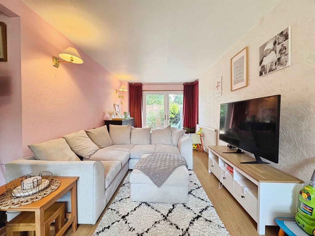 Property photo 2 of 19 Pbox-Img.Jpg
