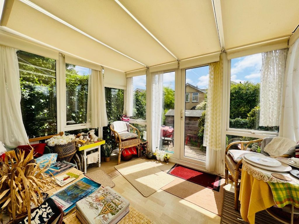 Property photo 2 of 13 Conservatory
