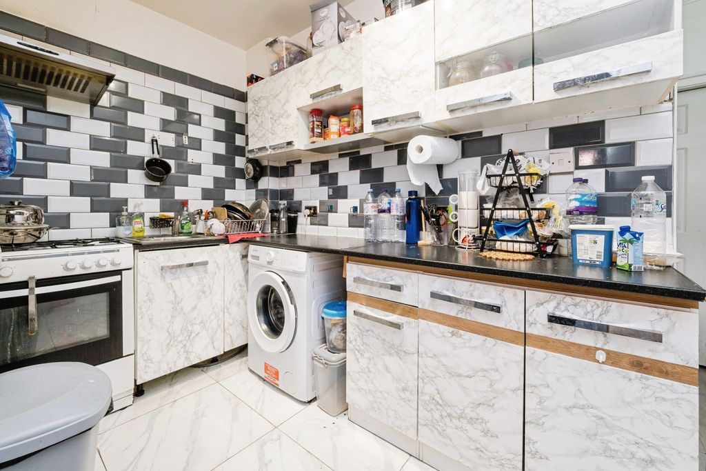 Property photo 3 of 14 Pbox-Img.Jpg