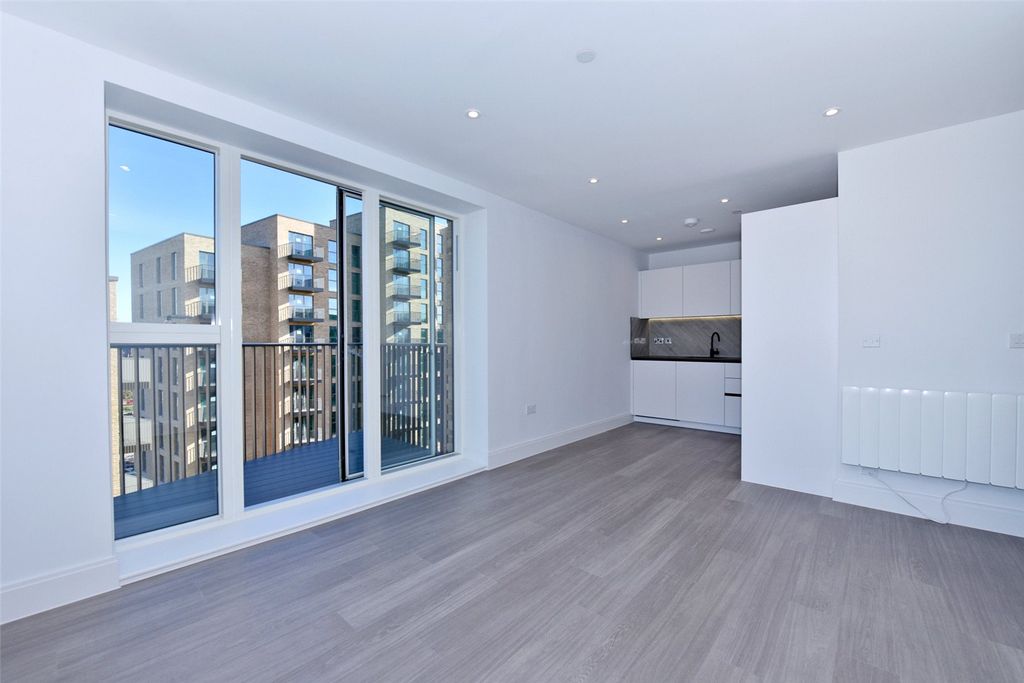 Property photo 1 of 17 Picture No. 05