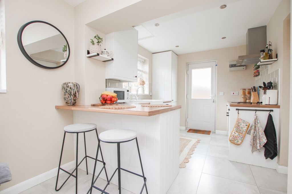 Property photo 3 of 24 4999282