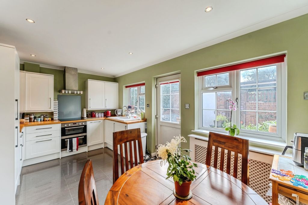 Property photo 2 of 19 Pbox-Img.Jpg