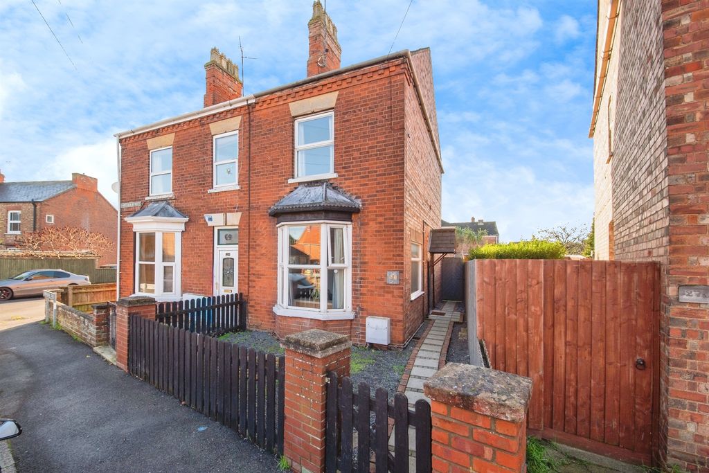 Property photo 1 of 21