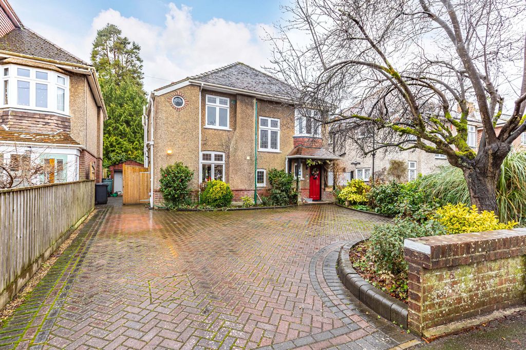 Property photo 1 of 27 346A7067