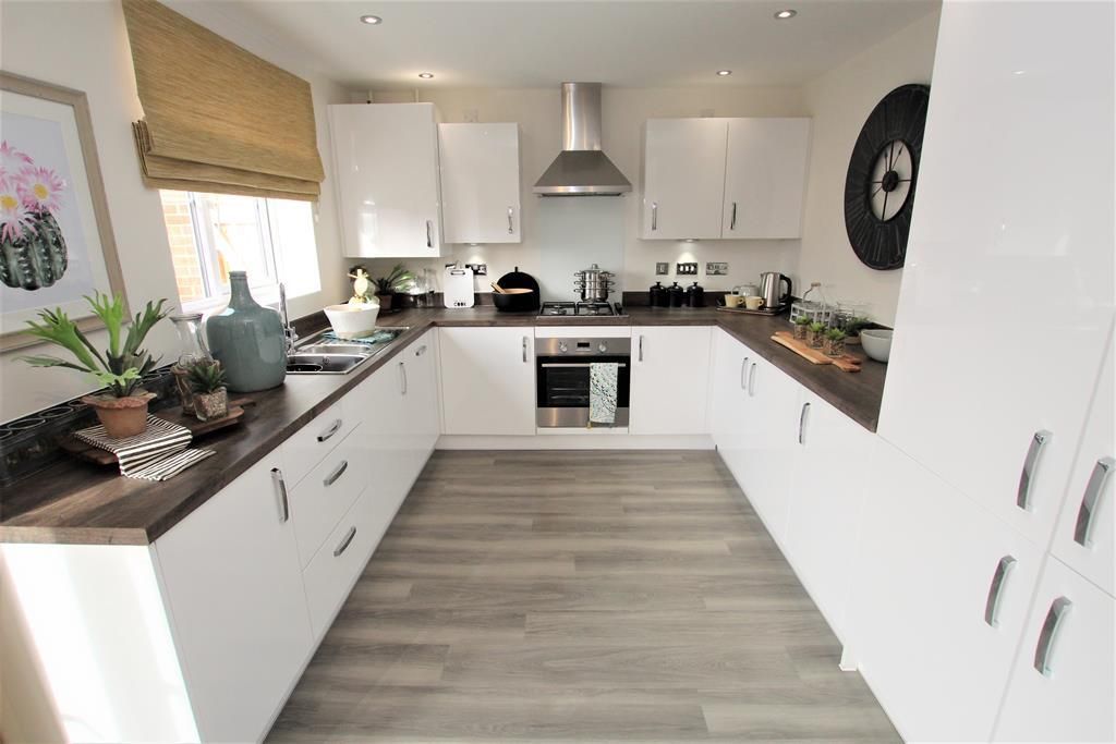 Property photo 3 of 15 Kitchen/Diner