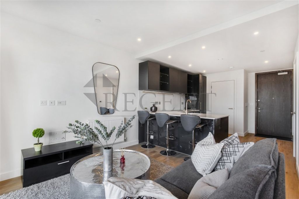 Property photo 3 of 15 Open Plan