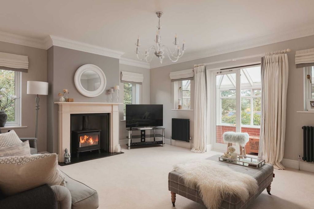 Property photo 3 of 34