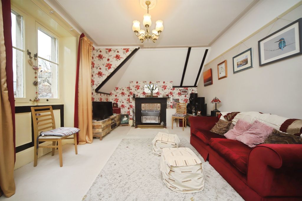 Additional image 7 of 2 bed flat for saleAbbotsfield, Wiveliscombe, Taunton TA4