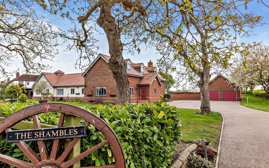 Property photo 1 of 13 The Shambles