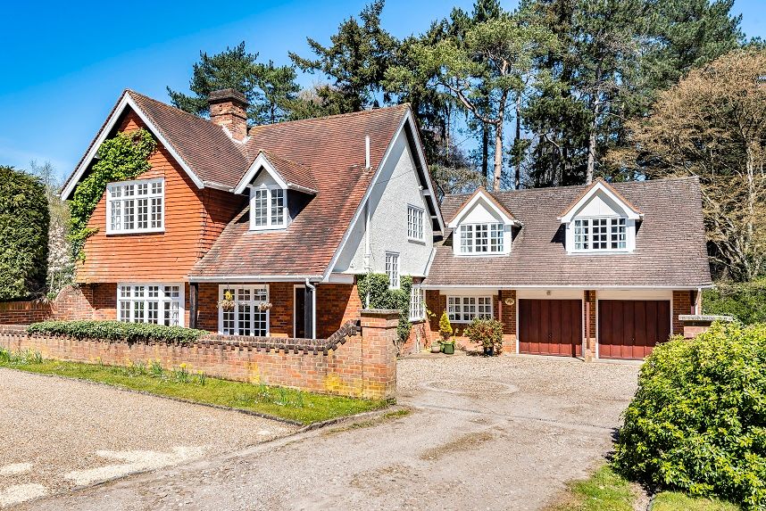 Property photo 1 of 20