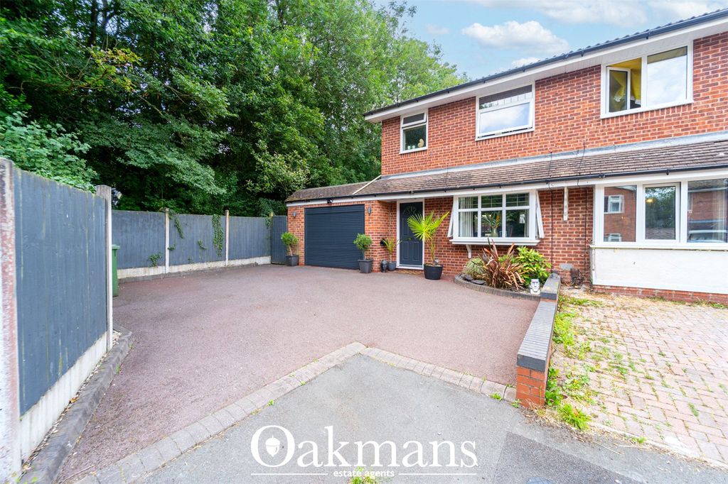 Property photo 1 of 25 Picture No. 32