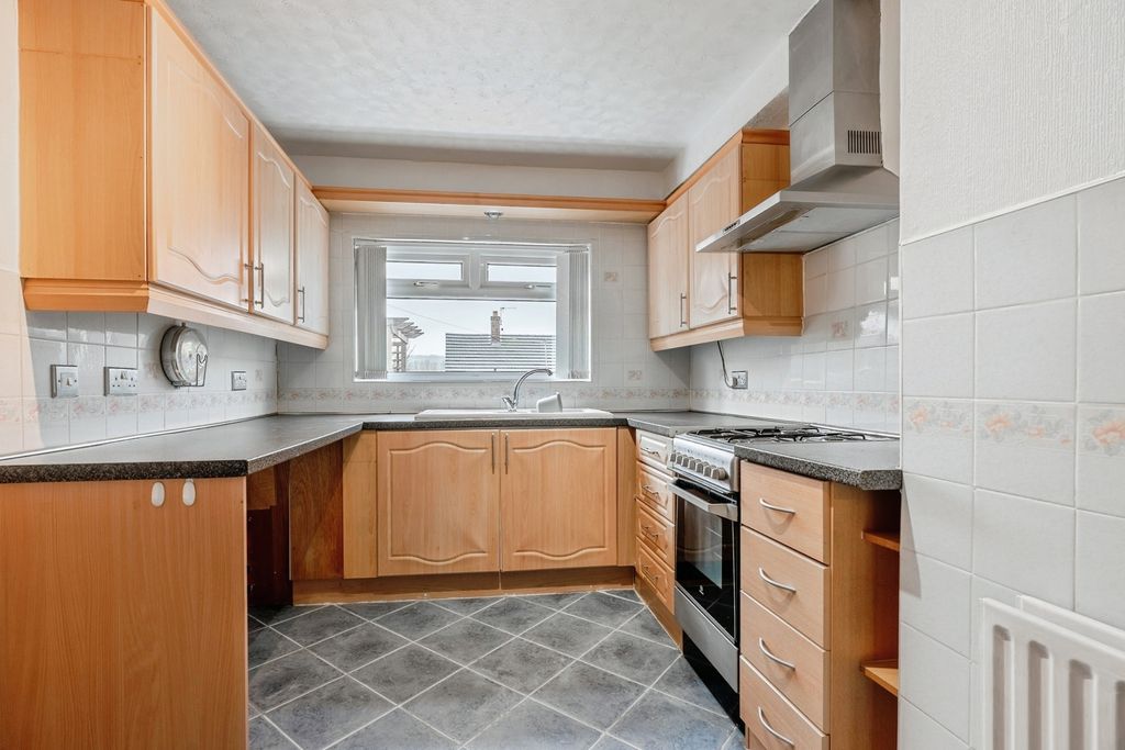 Property photo 2 of 25 Pbox-Img.Jpg