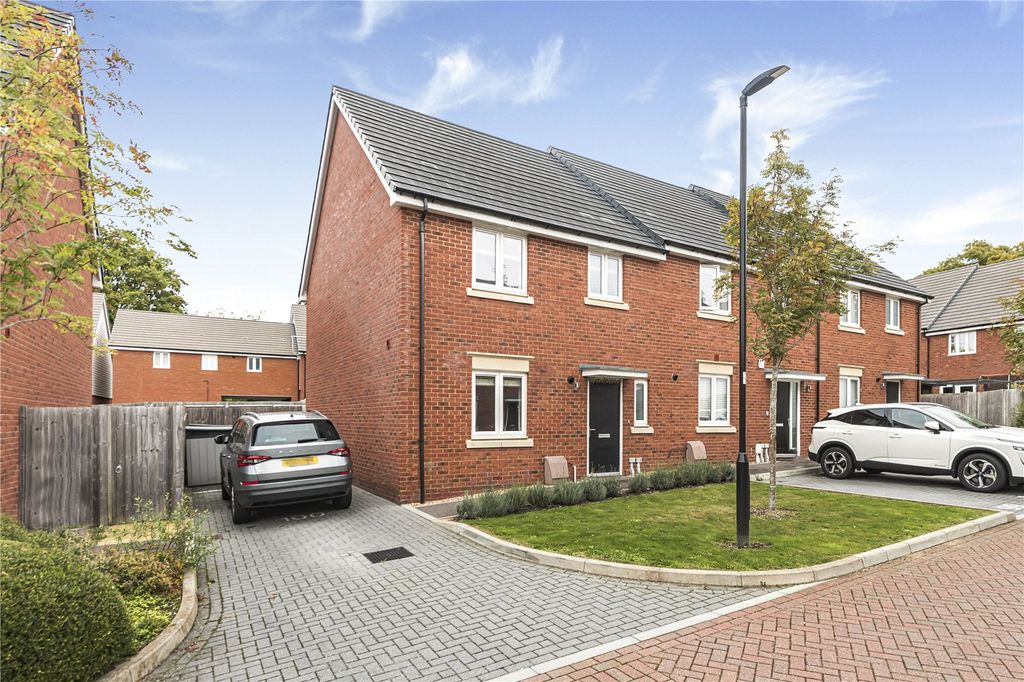 Property photo 1 of 16 Picture No. 12