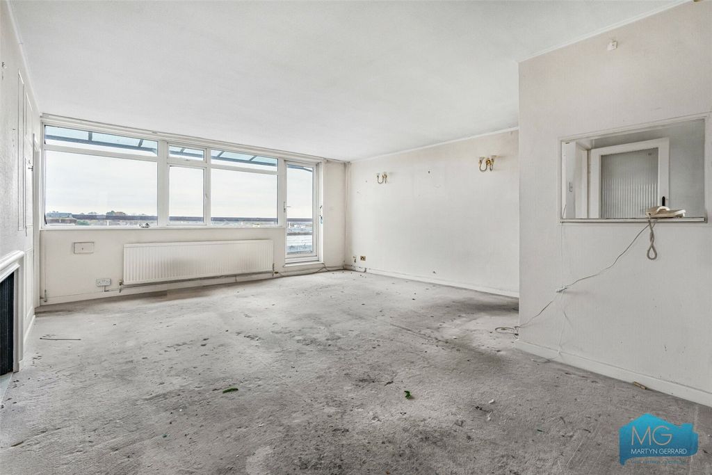 Property photo 3 of 19 Picture No. 23