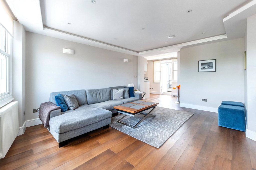 Property photo 2 of 10 Reception Room