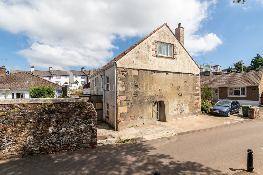 Property photo 3 of 21 Not Specified