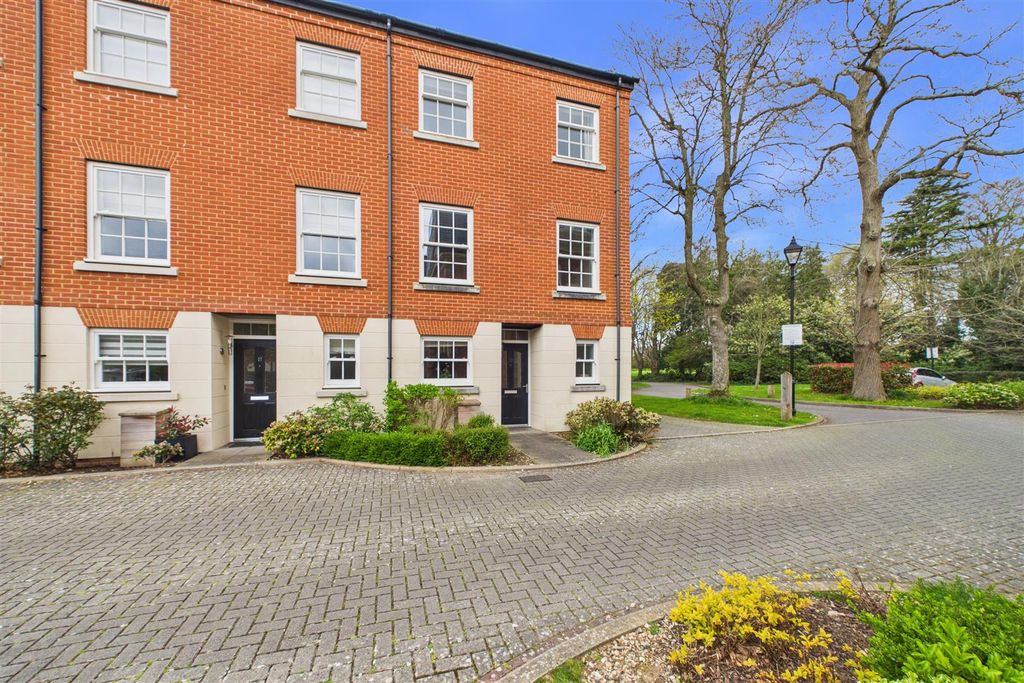 Property photo 1 of 23 Cam01894G0-Pr0281-Still005.Jpg