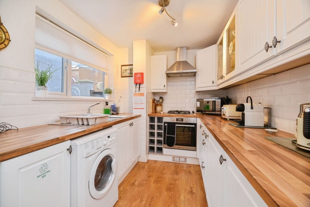 Property photo 3 of 15 Pbox-Img.Jpg