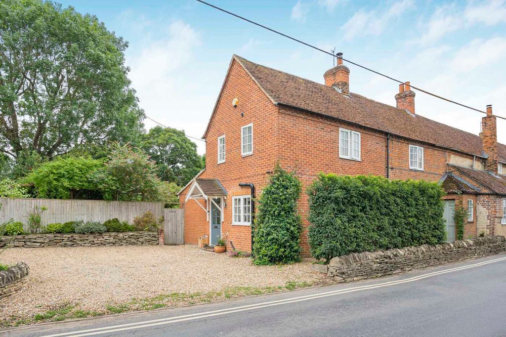 Property photo 1 of 33