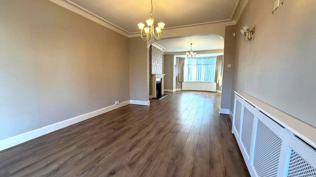 Property photo 2 of 11 Whatsapp Image 2025-11-26 At 4.54.06 Pm (6).Jpeg