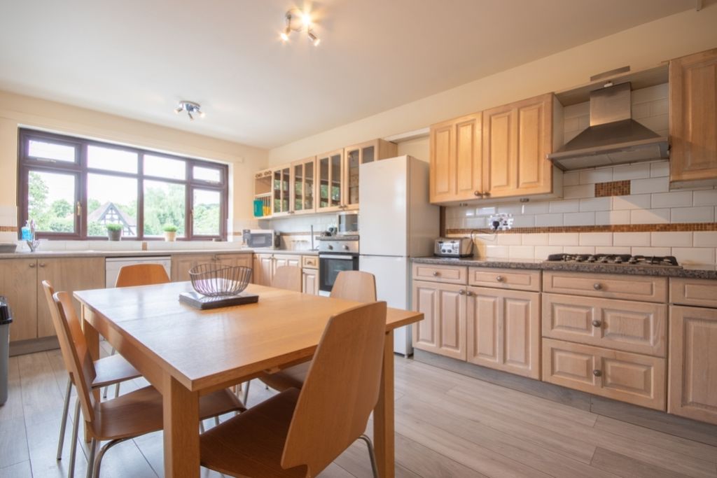 Property photo 3 of 10 Room 3 180A Derby Road Lrg_Lrg_Kitchen Diner