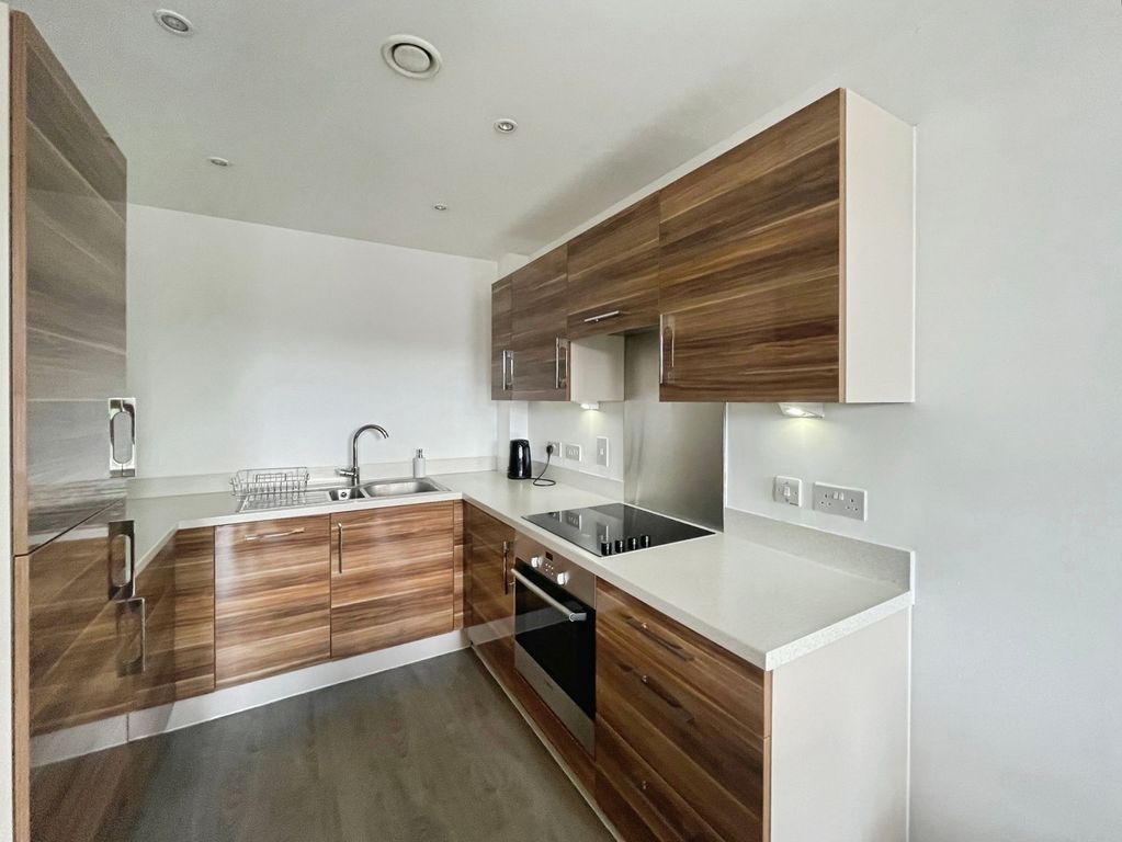 Property photo 3 of 10 Pbox-Img.Jpg