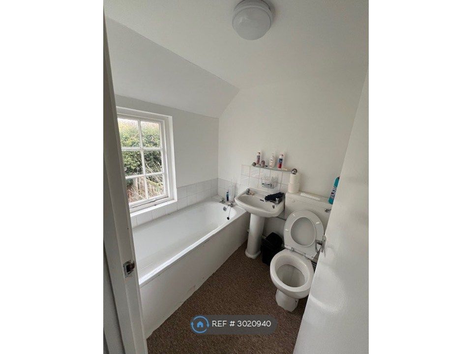 Property photo 3 of 3 Bathroom