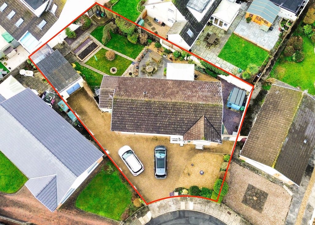 Property photo 2 of 29