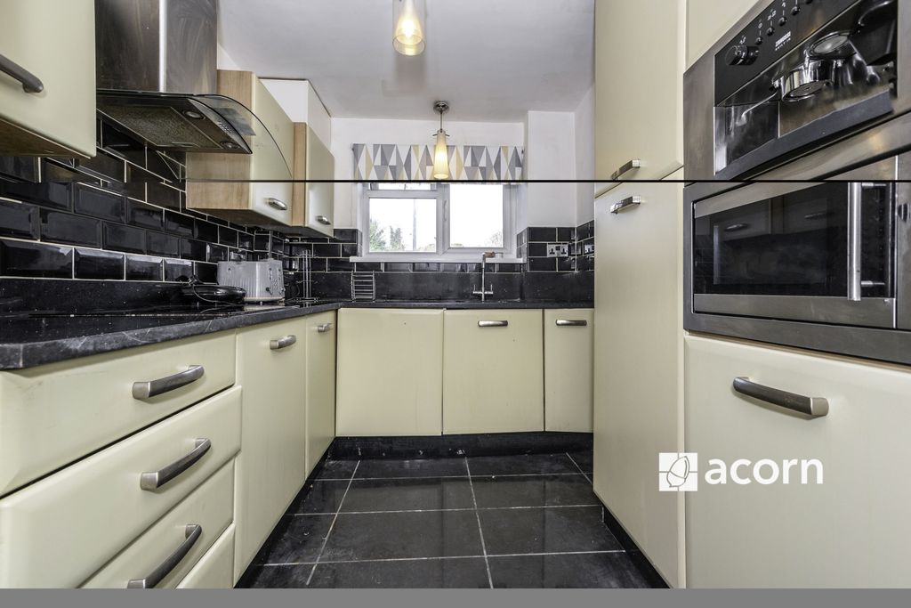 Property photo 2 of 10 Mzz_6678