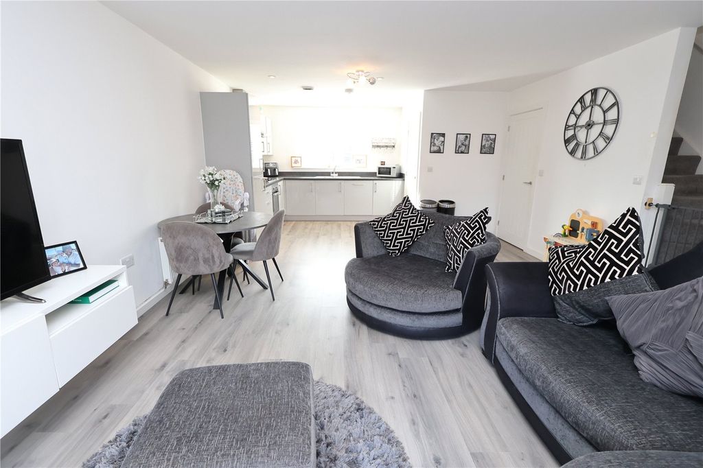 Property photo 3 of 14 Picture No. 23