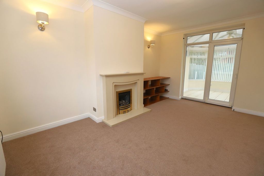 Property photo 3 of 26