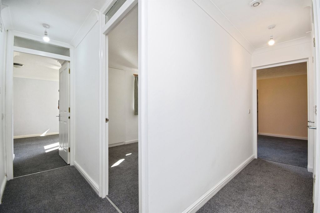 Property photo 3 of 22